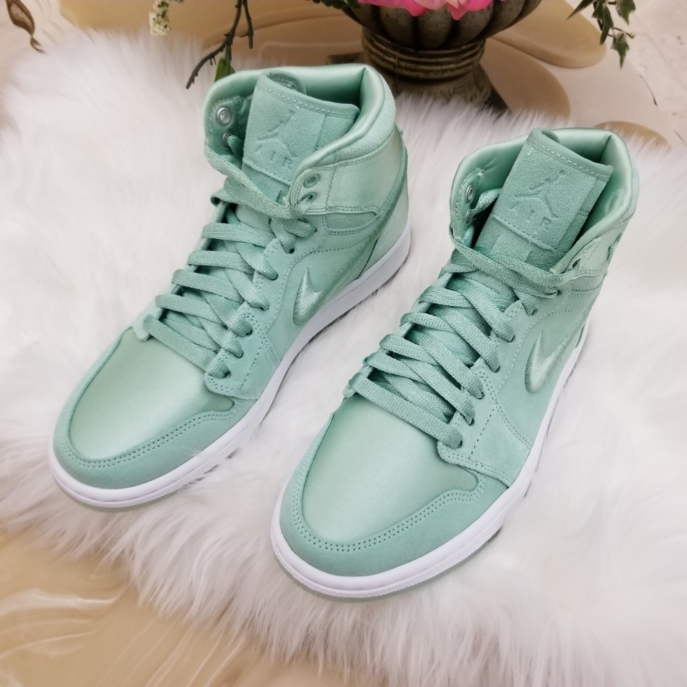 Air Jordan 1 Retro High Mint Foam - Picture 5 of 8